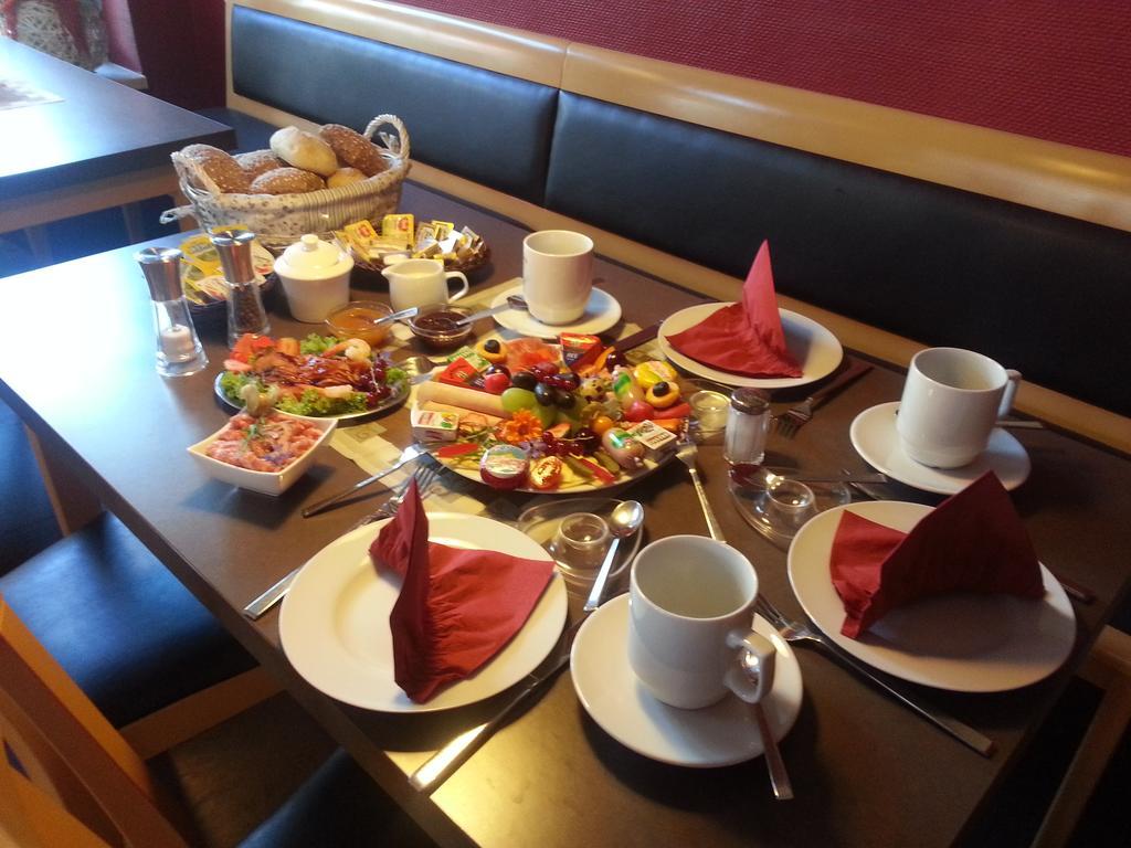 Cafe Pension Steffen Sanitz Ngoại thất bức ảnh